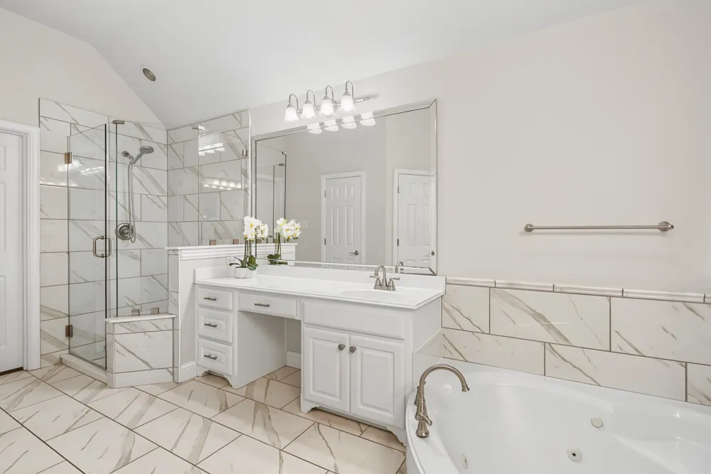 8541 Thorne Drive Lantana, TX 76226