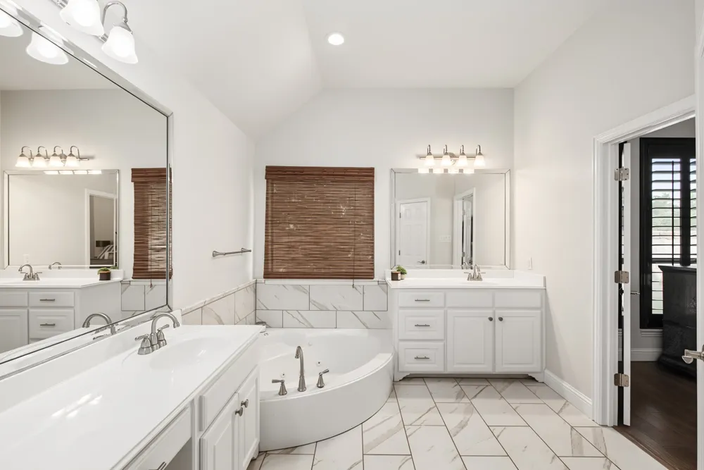 8541 Thorne Drive Lantana, TX 76226