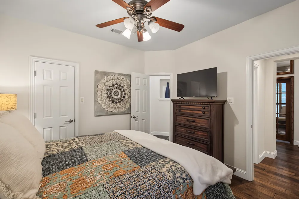 8541 Thorne Drive Lantana, TX 76226