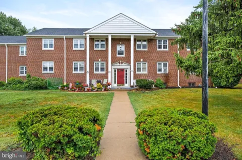 102 CHERRY PARKE