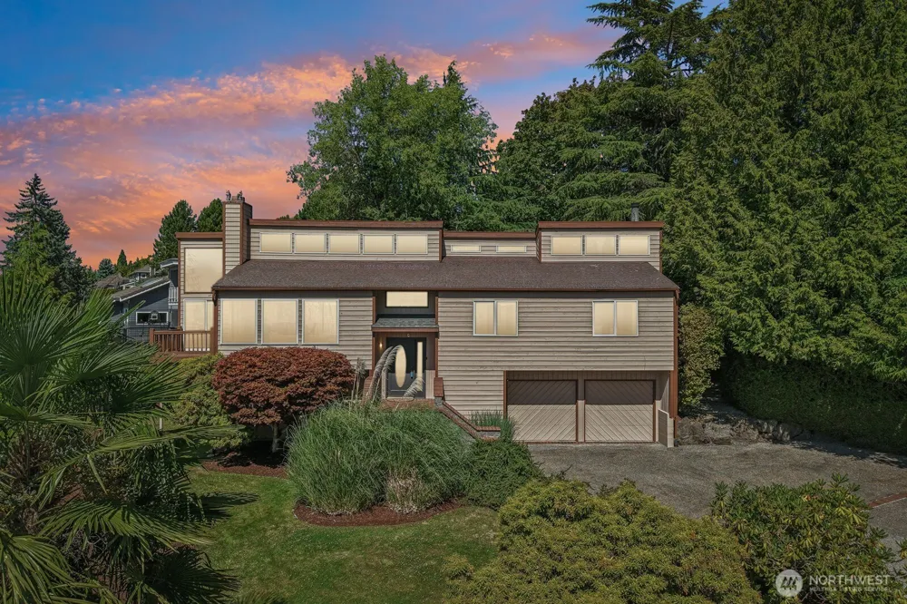 13604 SE 1st Street Bellevue, WA 98005