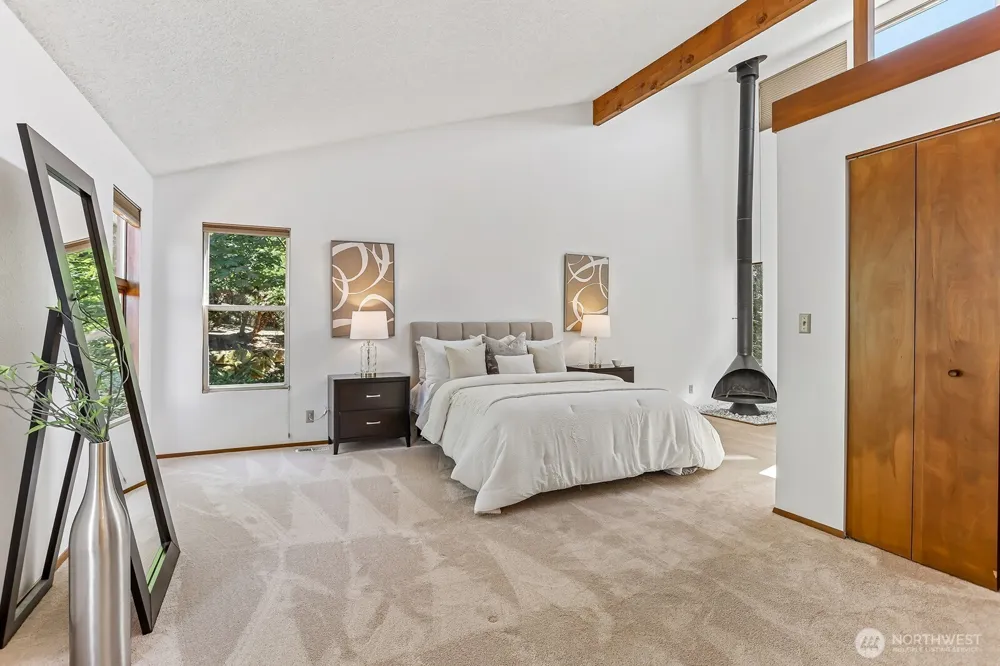 13604 SE 1st Street Bellevue, WA 98005