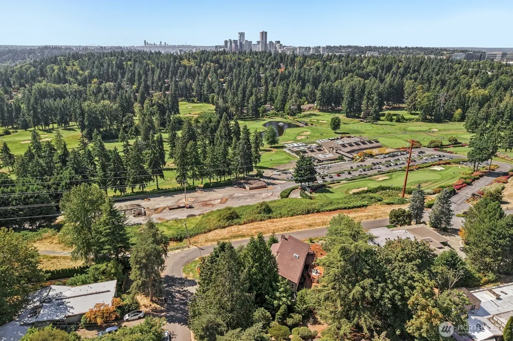 13604 SE 1st Street Bellevue, WA 98005