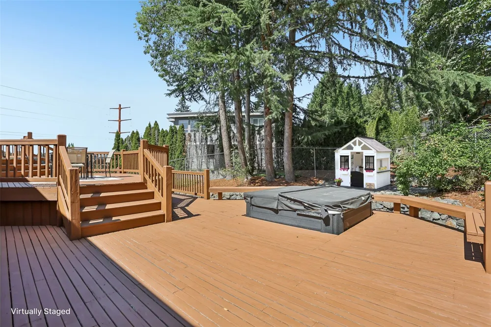 13604 SE 1st Street Bellevue, WA 98005