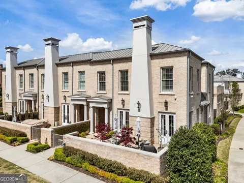 128 Grand CRES