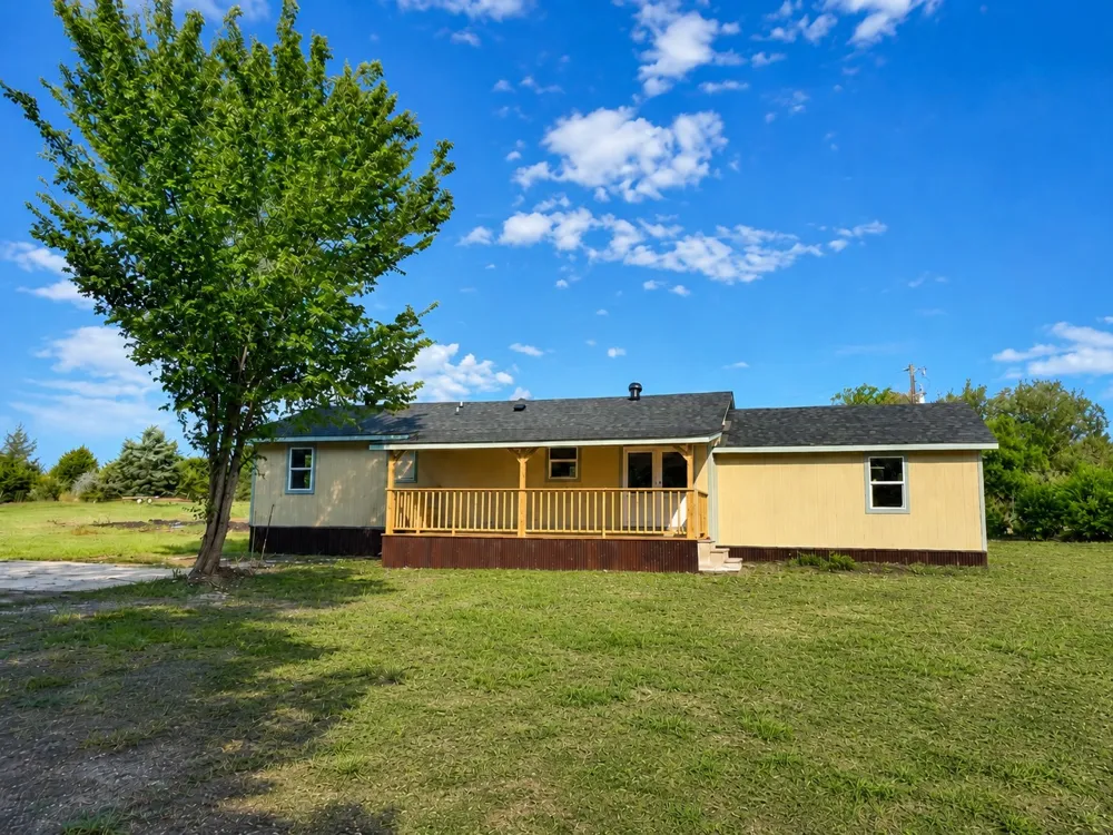 8275 Bay Drive Quinlan, TX 75474