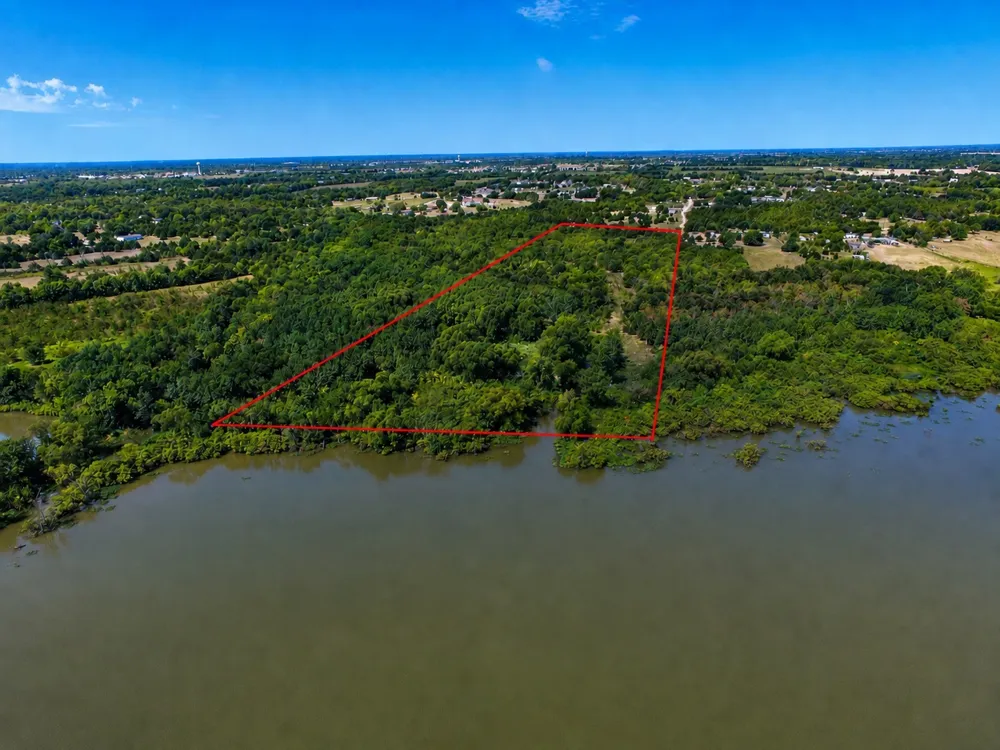 8275 Bay Drive Quinlan, TX 75474