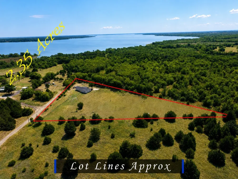 8275 Bay Drive Quinlan, TX 75474