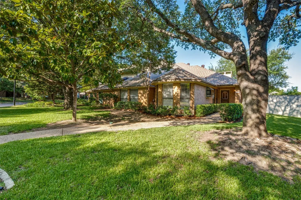 4043 Morman Lane Addison, TX 75001