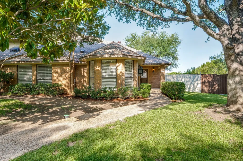 4043 Morman Lane Addison, TX 75001