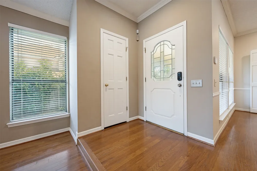 4043 Morman Lane Addison, TX 75001