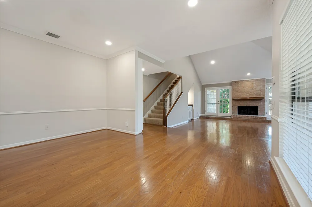 4043 Morman Lane Addison, TX 75001
