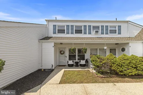 6 MEDITERRANEAN COURT