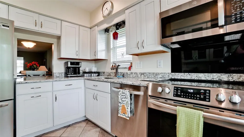 3305 NOTRE DAME PLACE Bradenton, FL 34207