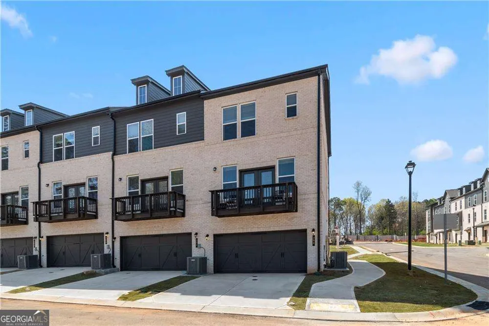 2818 Daybreak LN Newnan, GA 30265
