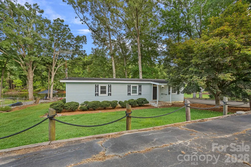 218 Lineberger Drive Mooresville, NC 28117