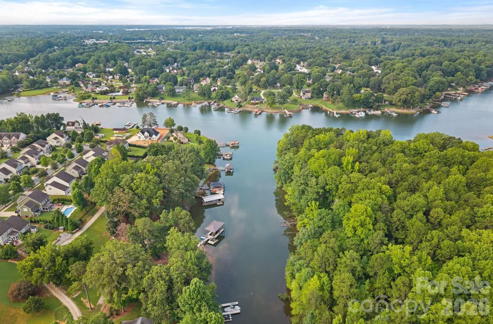 218 Lineberger Drive Mooresville, NC 28117