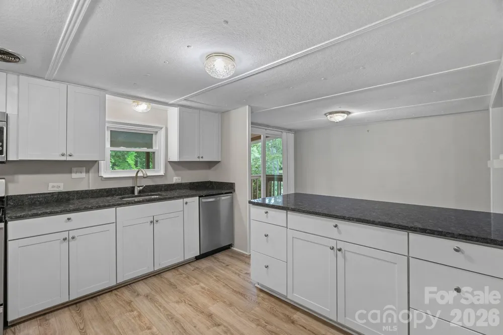 218 Lineberger Drive Mooresville, NC 28117