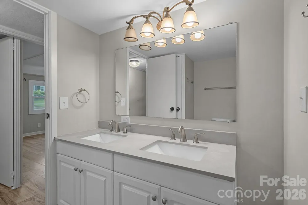 218 Lineberger Drive Mooresville, NC 28117