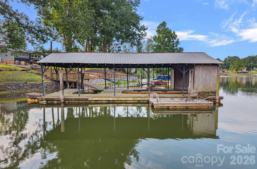218 Lineberger Drive Mooresville, NC 28117