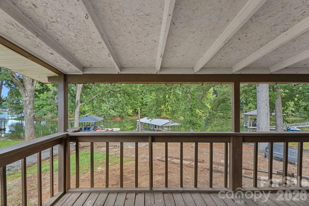 218 Lineberger Drive Mooresville, NC 28117