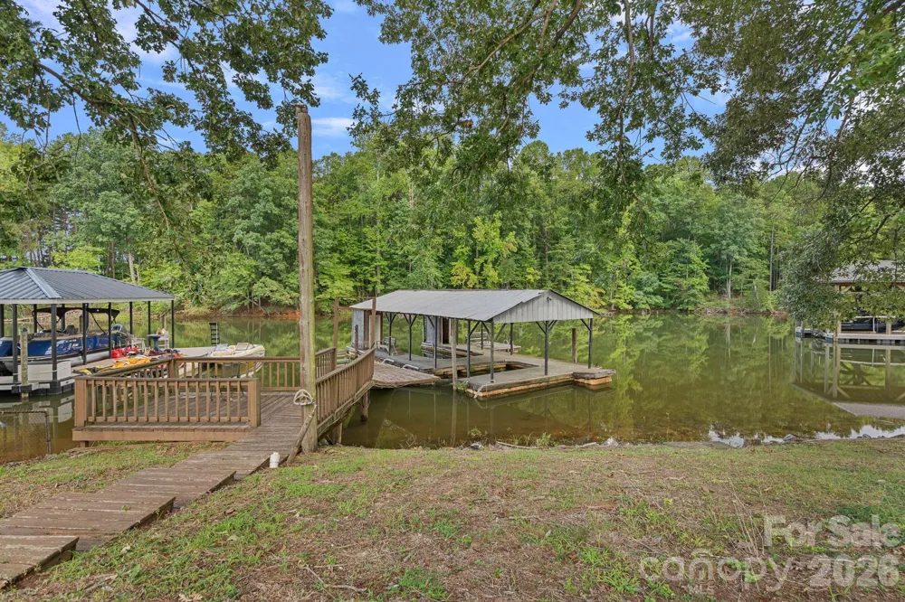 218 Lineberger Drive Mooresville, NC 28117