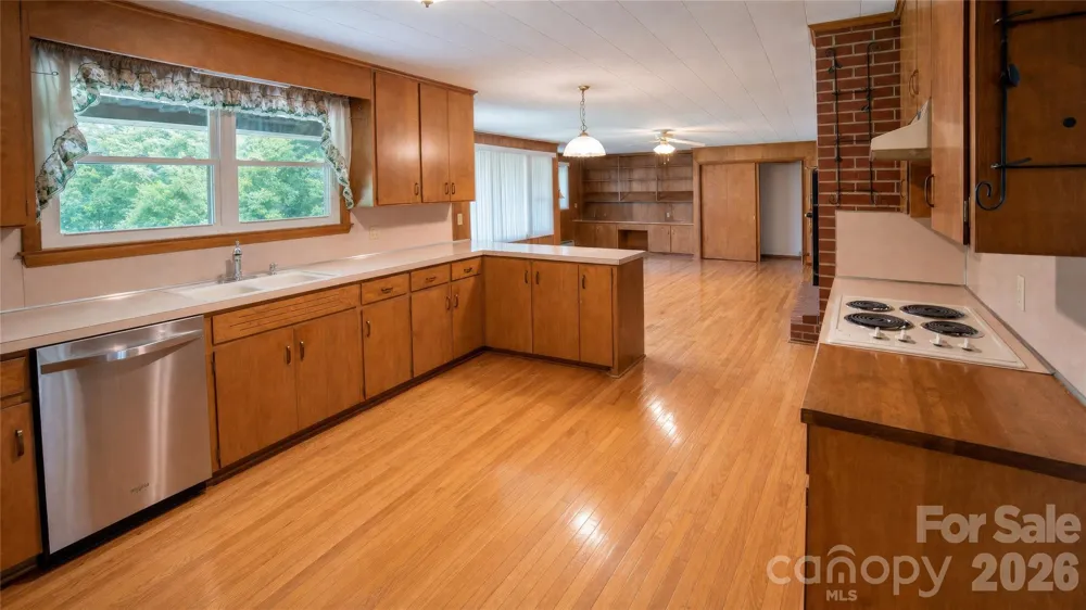 201 Woodlawn Drive Morganton, NC 28655