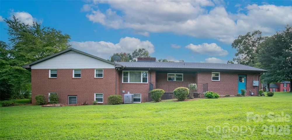 201 Woodlawn Drive Morganton, NC 28655