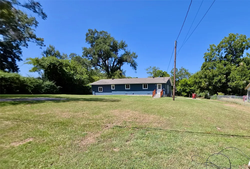 208 Miller Street Mount Vernon, TX 75457