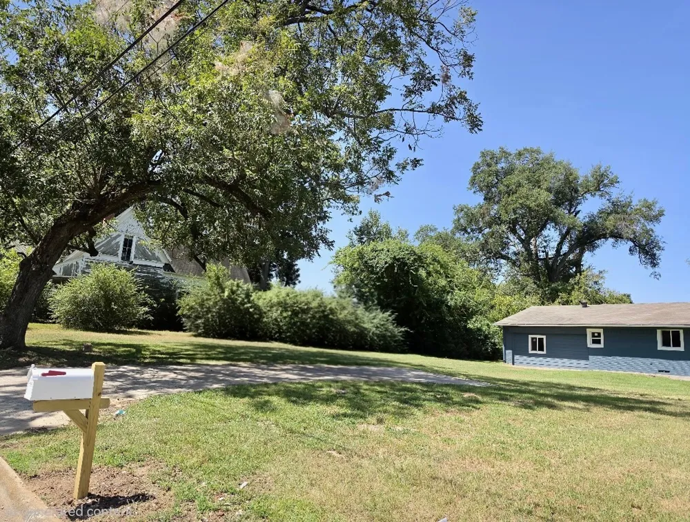 208 Miller Street Mount Vernon, TX 75457