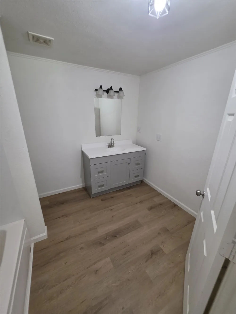 208 Miller Street Mount Vernon, TX 75457