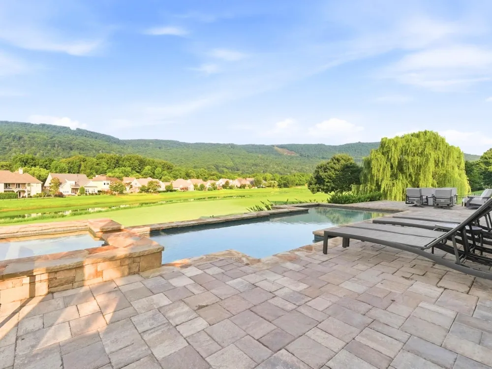 549 Magnolia Vale Drive Chattanooga, TN 37419