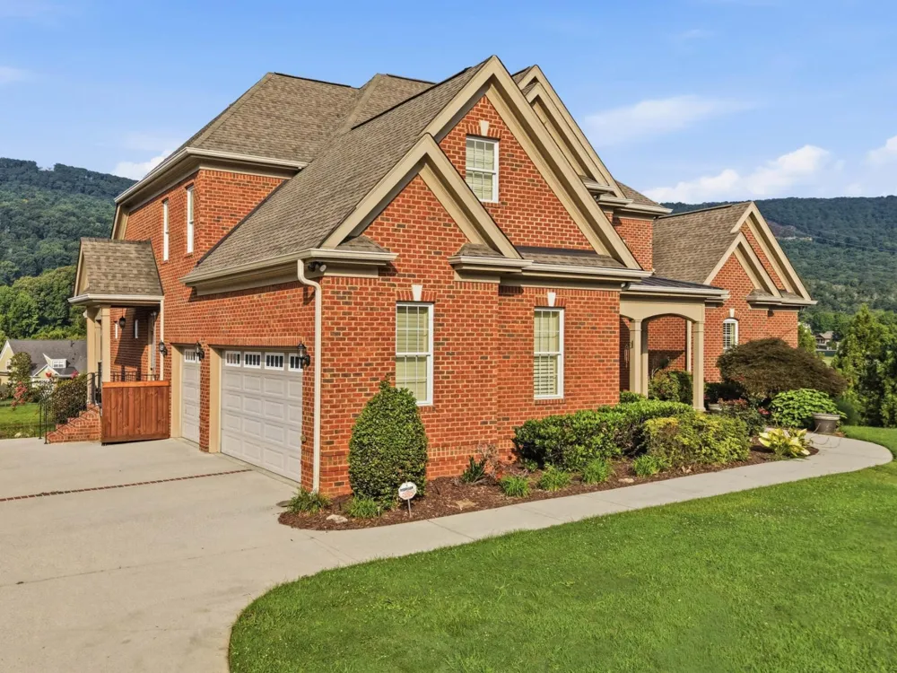 549 Magnolia Vale Drive Chattanooga, TN 37419