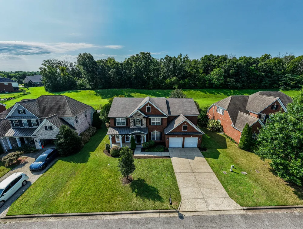 2013 Delaware Dr Nolensville, TN 37135