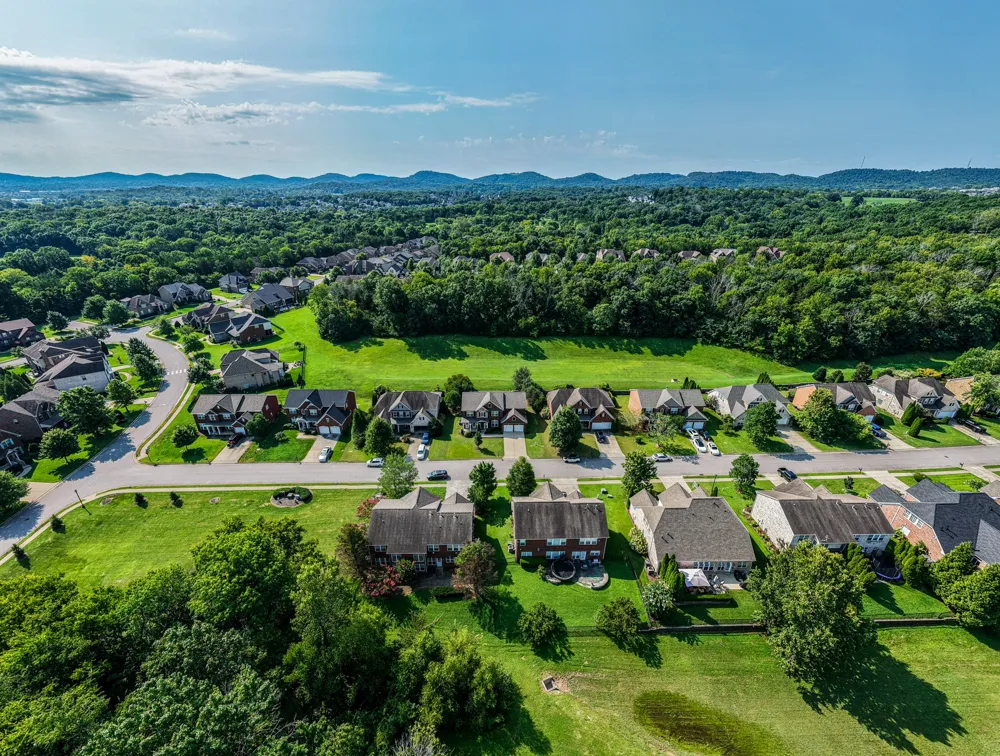 2013 Delaware Dr Nolensville, TN 37135
