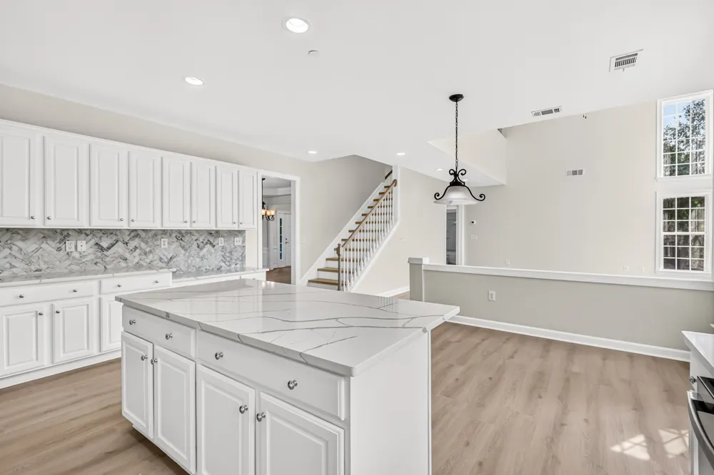 2013 Delaware Dr Nolensville, TN 37135