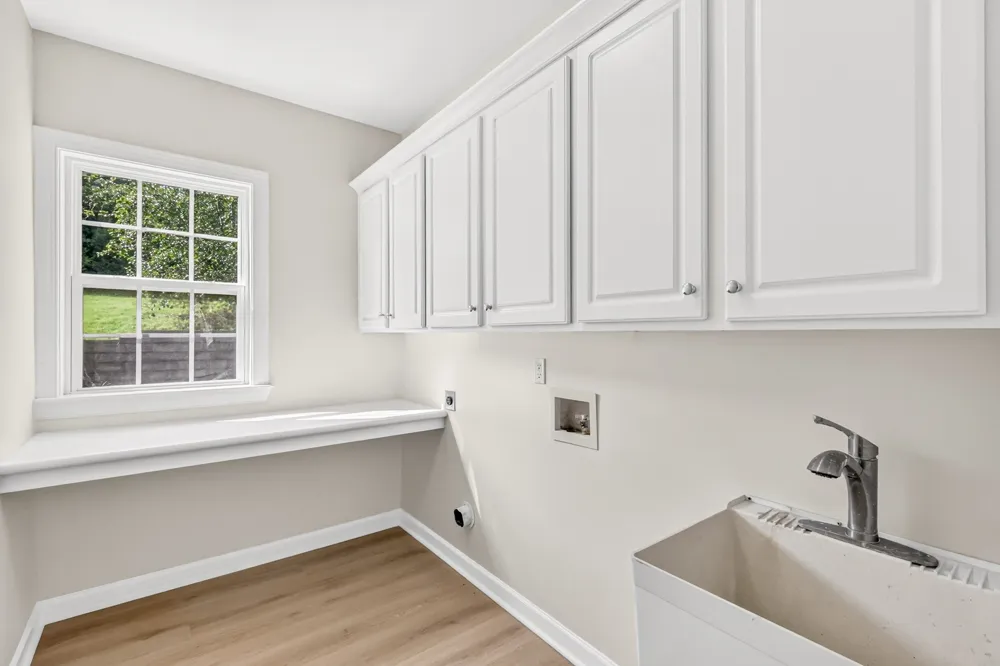 2013 Delaware Dr Nolensville, TN 37135