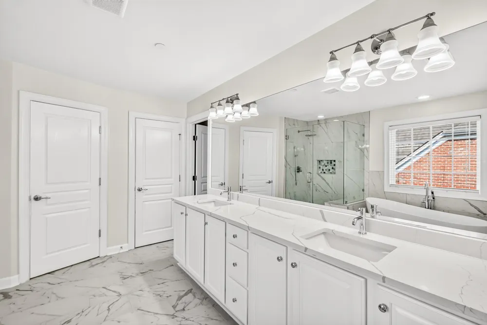 2013 Delaware Dr Nolensville, TN 37135