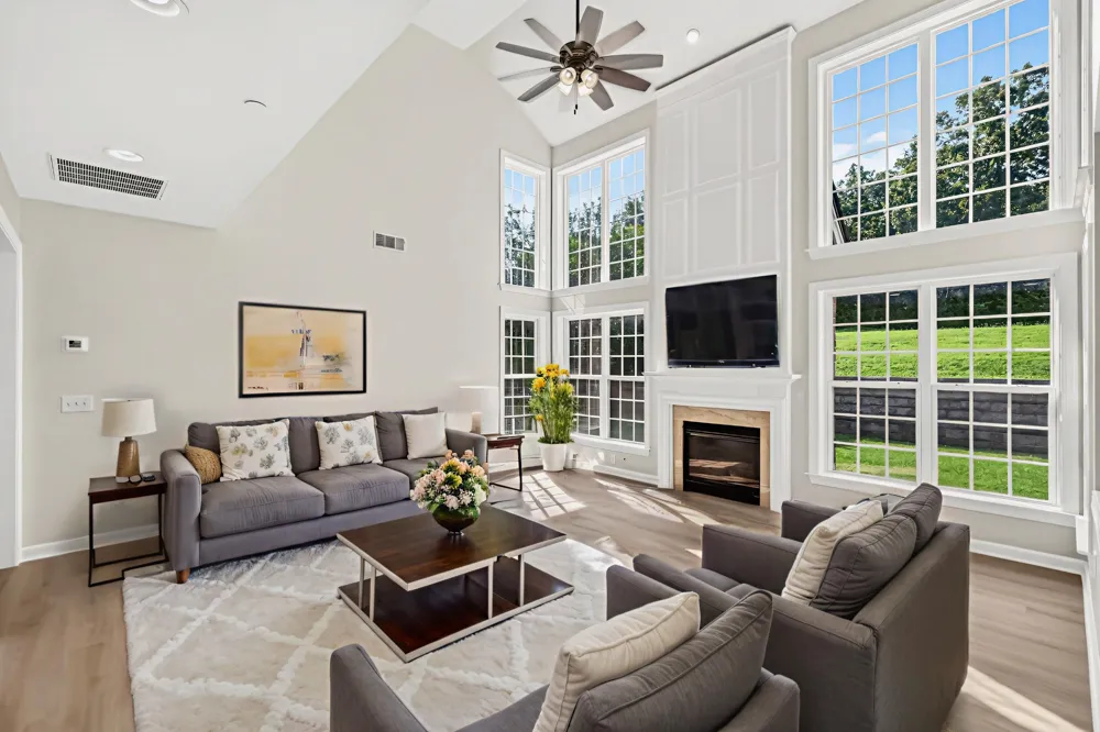 2013 Delaware Dr Nolensville, TN 37135
