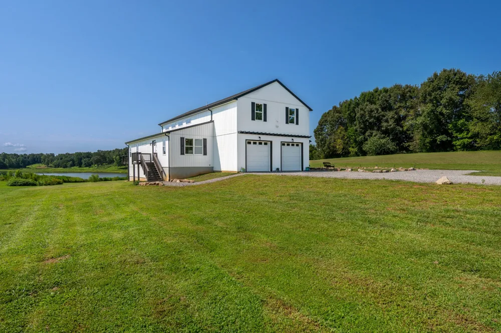 702 Starlight Rd McMinnville, TN 37110