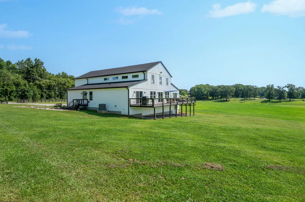 702 Starlight Rd McMinnville, TN 37110