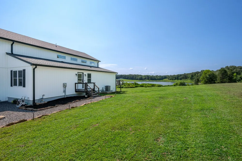 702 Starlight Rd McMinnville, TN 37110