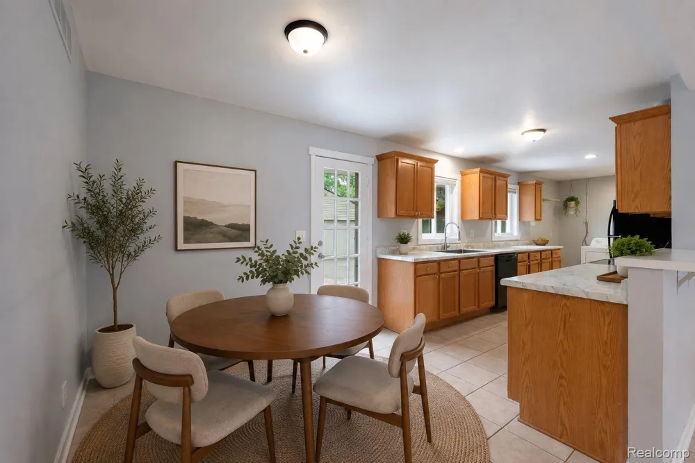 2495 Walce Drive West Bloomfield Charter Township, MI 48324