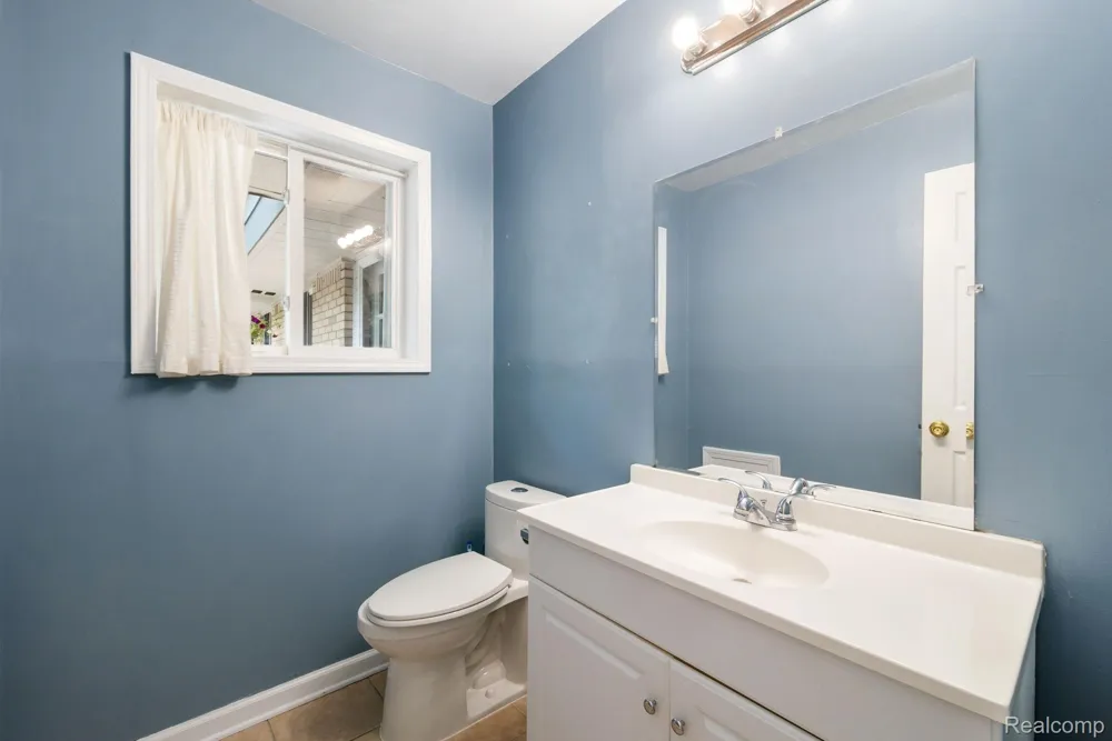 2495 Walce Drive West Bloomfield Charter Township, MI 48324
