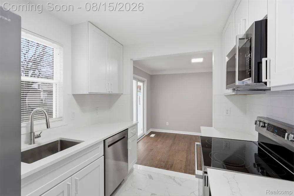3050 Catalpa Drive Berkley City, MI 48072
