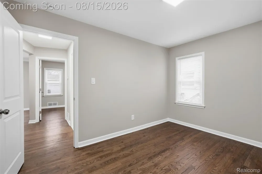 3050 Catalpa Drive Berkley City, MI 48072
