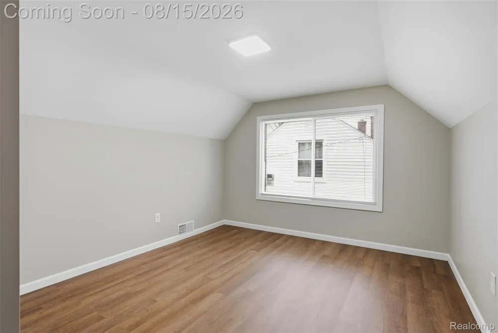 3050 Catalpa Drive Berkley City, MI 48072