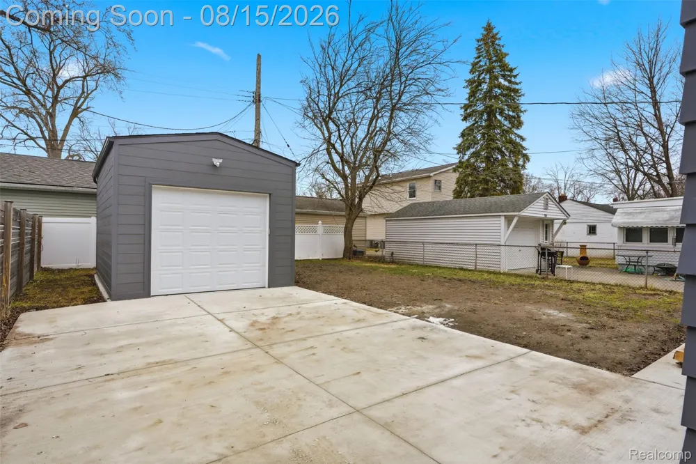 3050 Catalpa Drive Berkley City, MI 48072