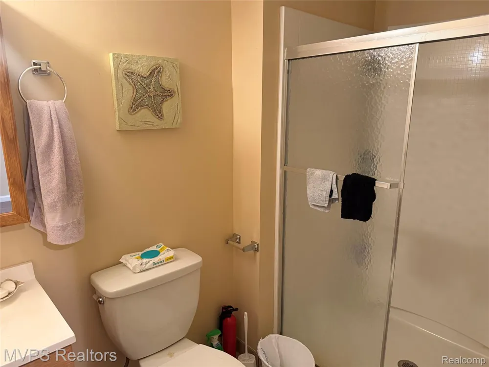 840 Andover Woods Drive Fenton City, MI 48430