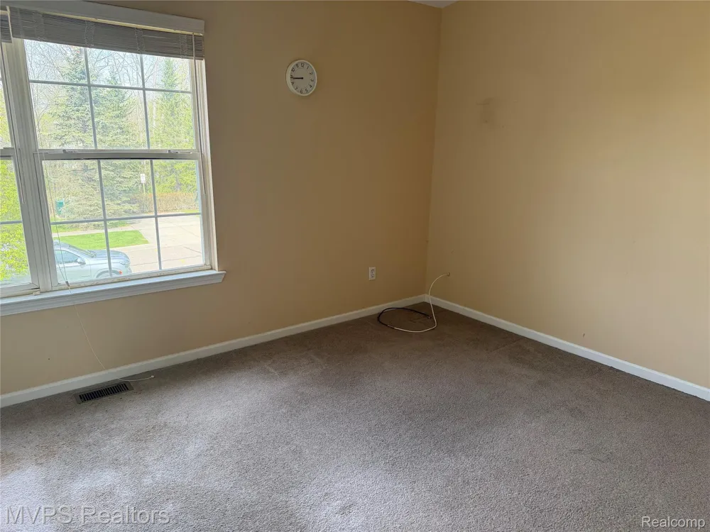 840 Andover Woods Drive Fenton City, MI 48430